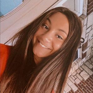 Meet your Posher, Mallory